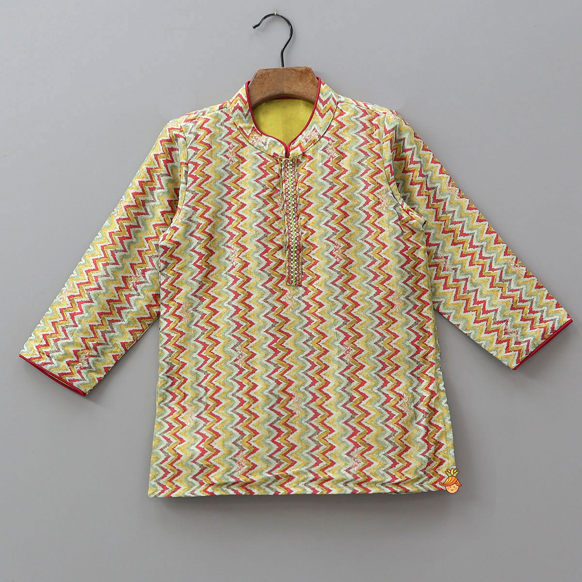 Pre Order: Chevron Printed Traditional Kurta And Pyjama