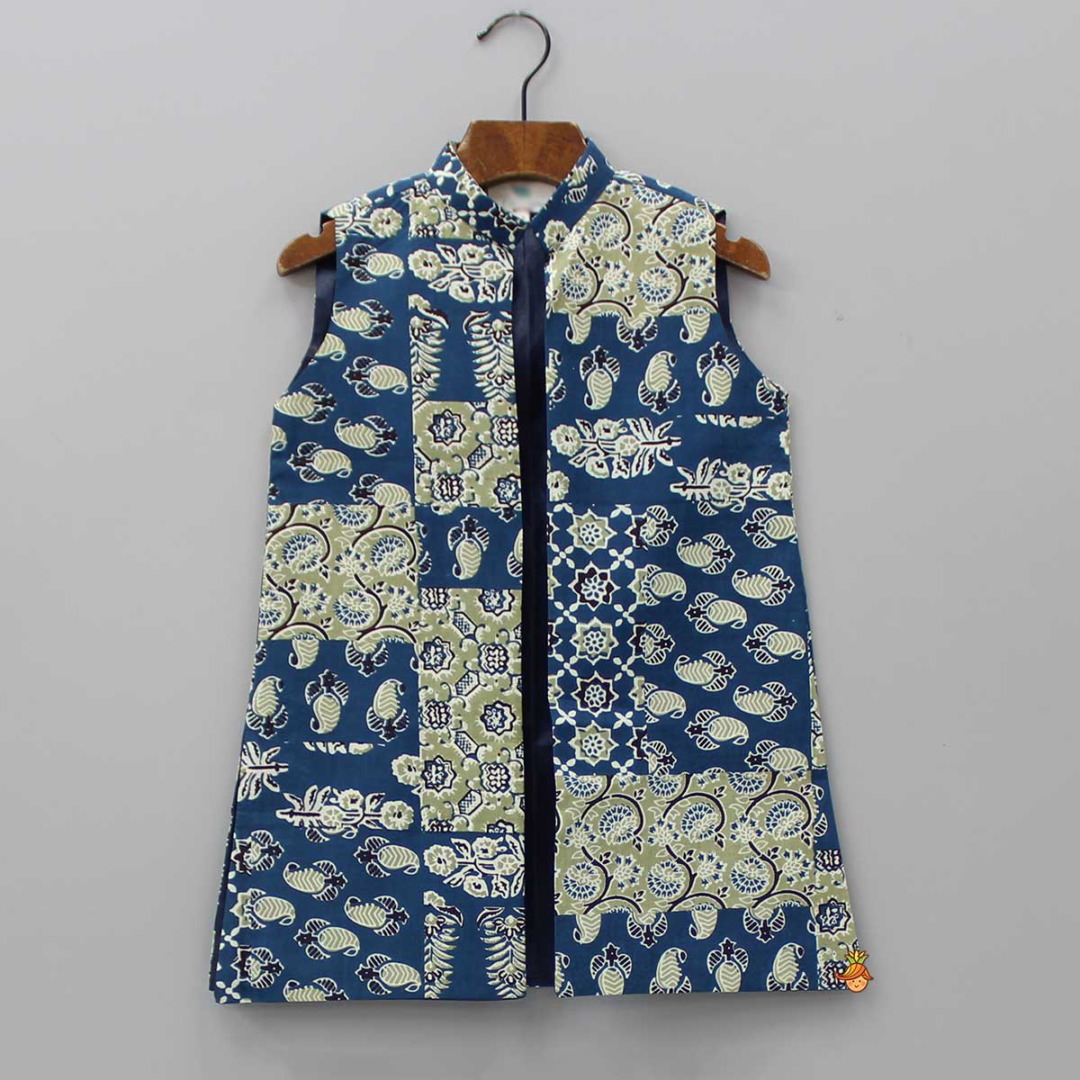 Chevron Blue Kurta With Printed Open Jacket And Black Churidar