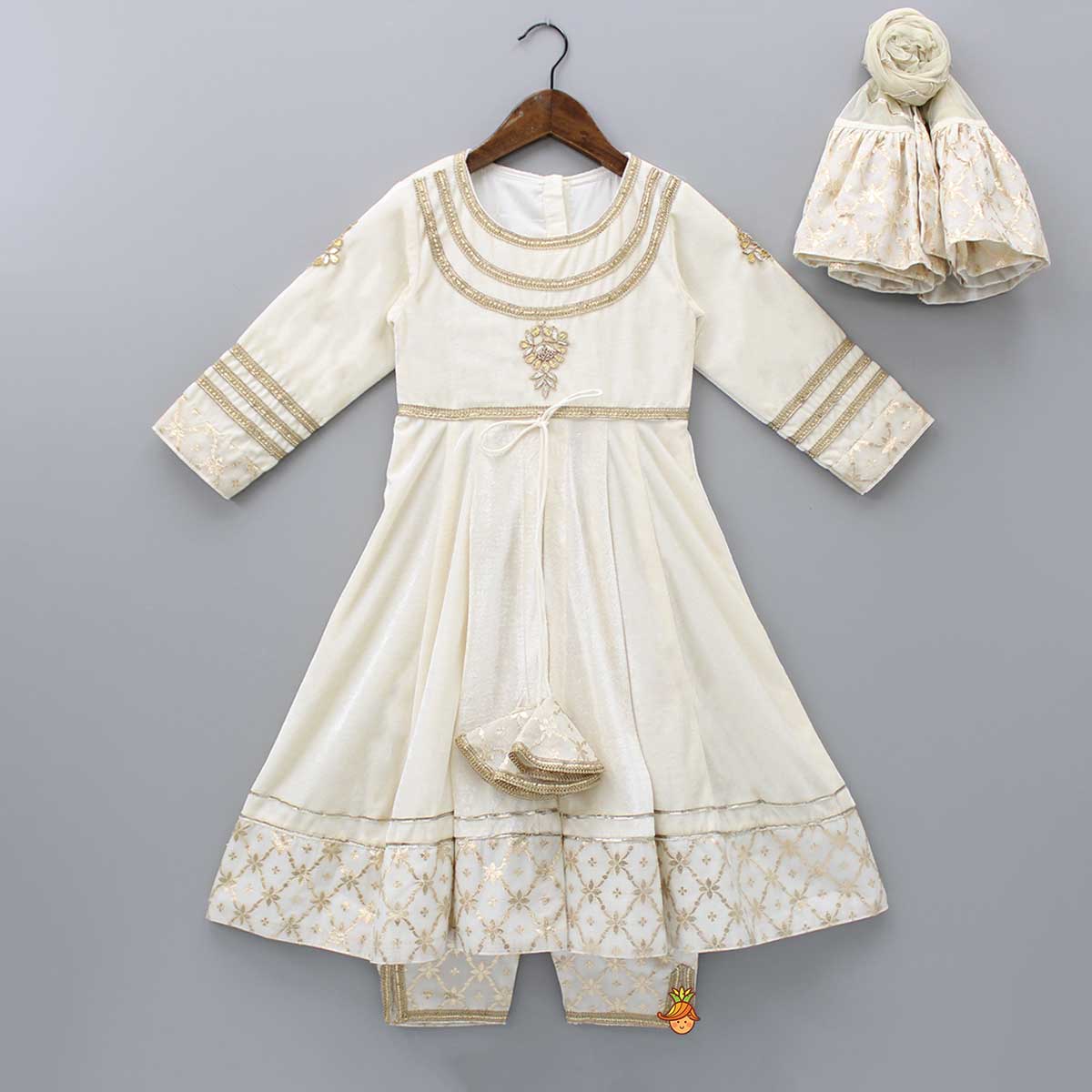 Pre Order: Velvet Off White Front Slit Kurti And Pant With Dupatta