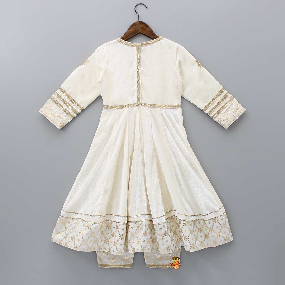 Pre Order: Velvet Off White Front Slit Kurti And Pant With Dupatta