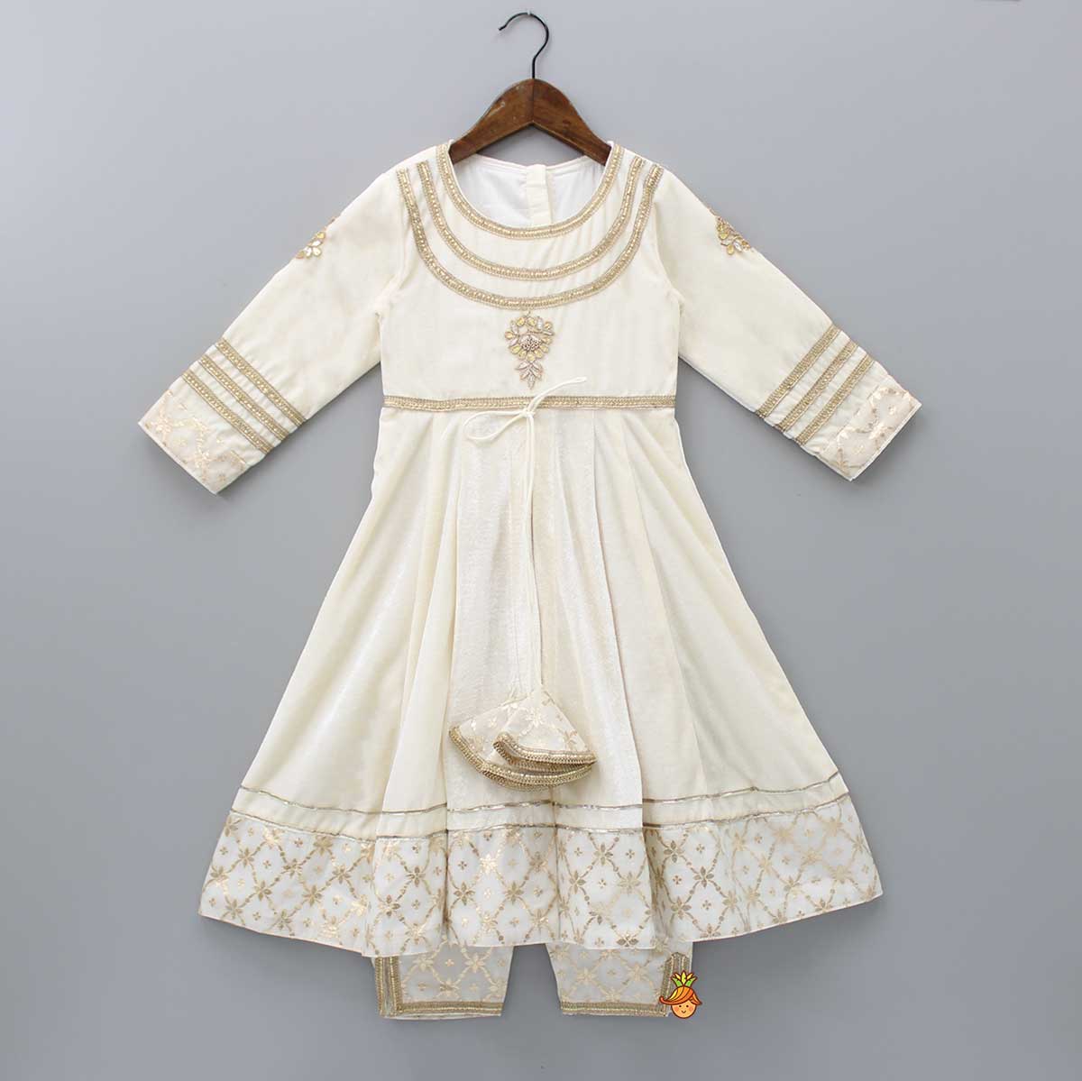 Pre Order: Velvet Off White Front Slit Kurti And Pant With Dupatta