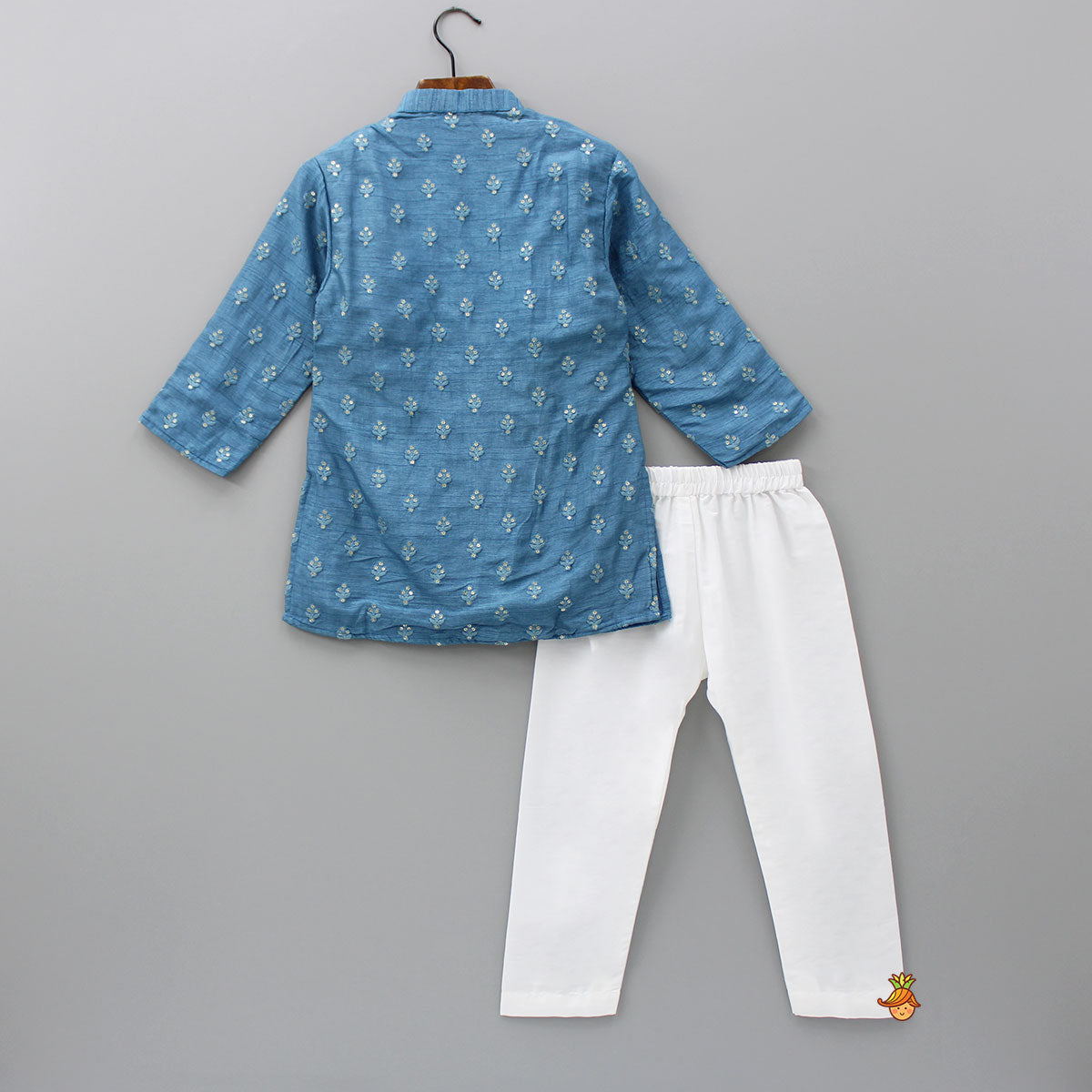 Pre Order: Blue Floral Thread And Sequin Work Kurta And Pyjama