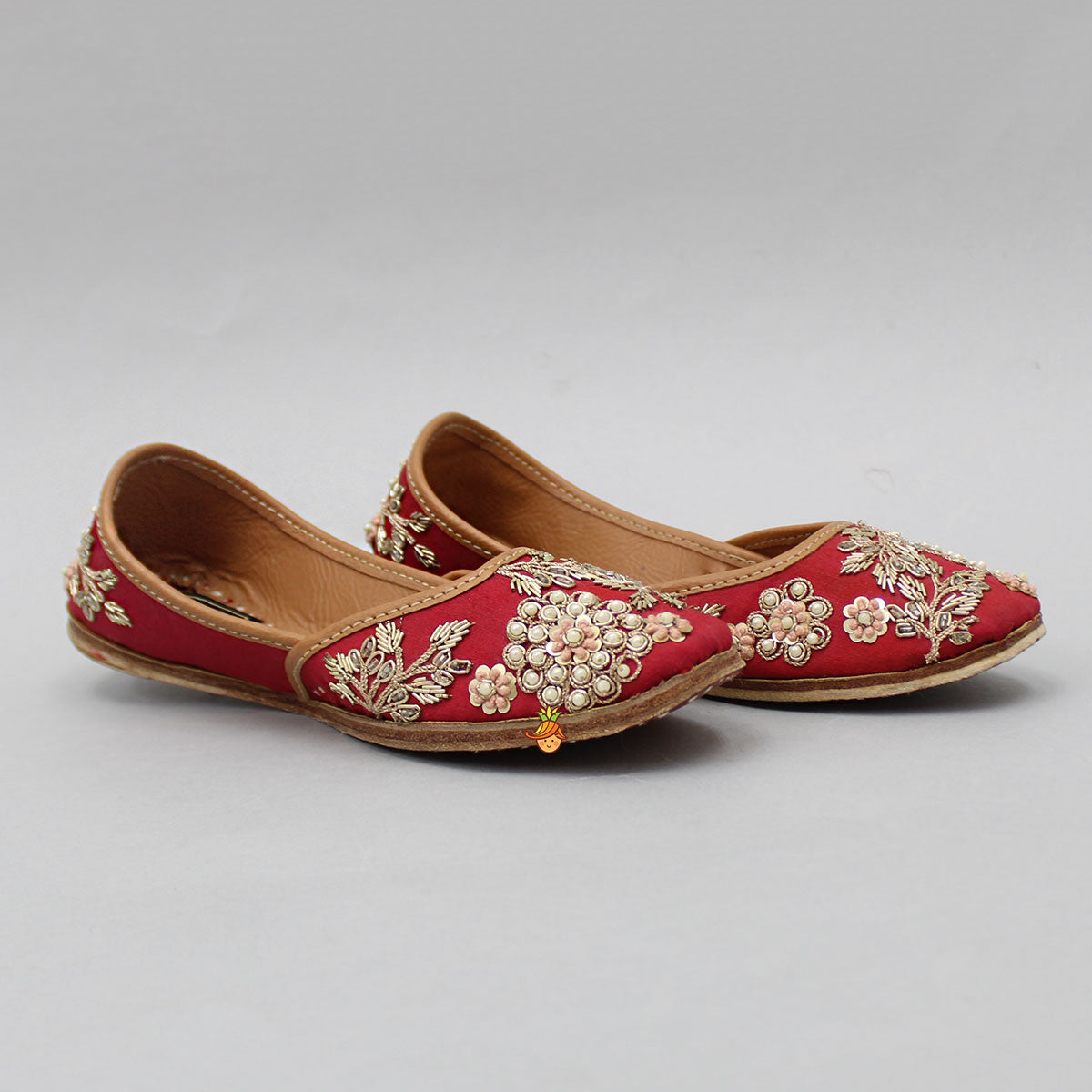 Pretty Pearl And Zardozi Embroidered Red Jutti