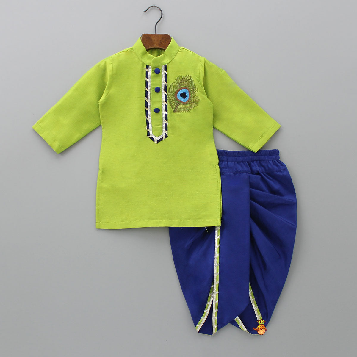 Parrot Green Gota Lace Detailed Kurta With Dhoti