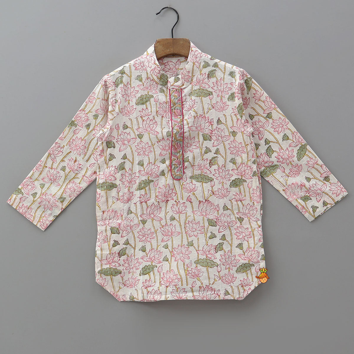 Pre Order: Lurex Striped Hand Block Floral Printed Stylish Pink Kurta And Dhoti