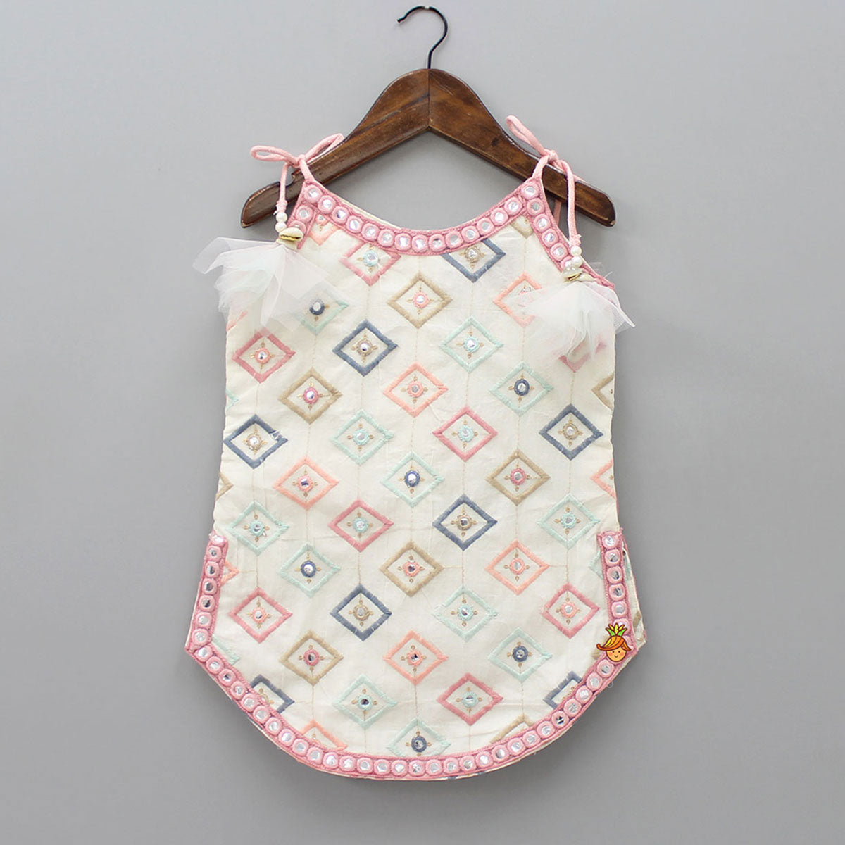 Abhla Work Off White Kurti And Dhoti With Dupatta