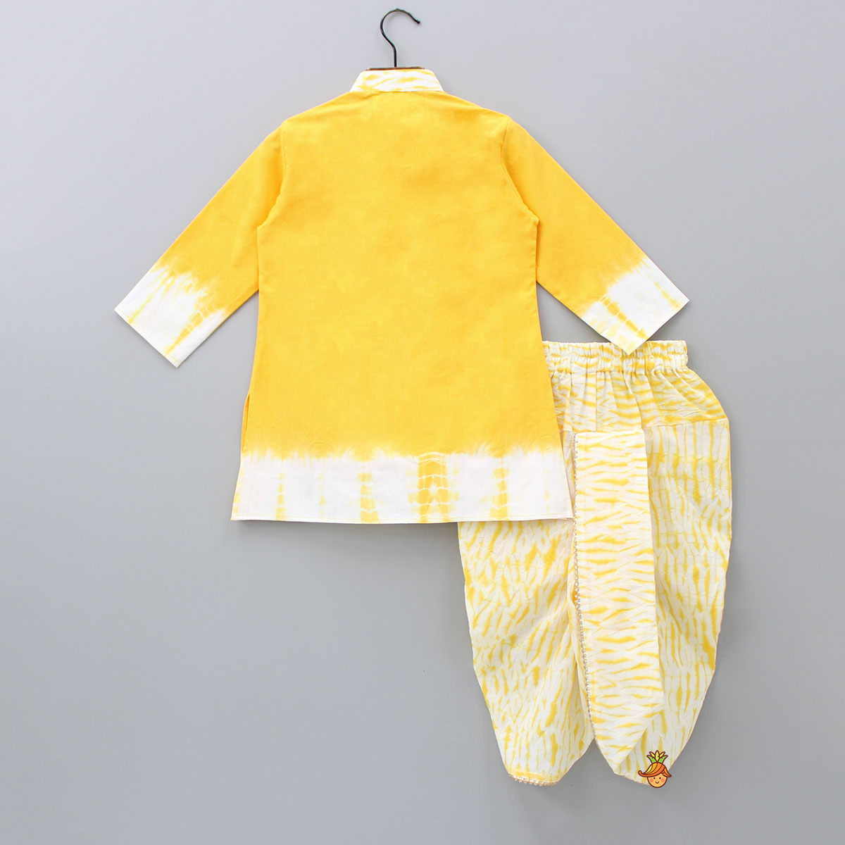 Shibori Printed Ethnic Kurta With Off White And Mustard Yellow Dhoti