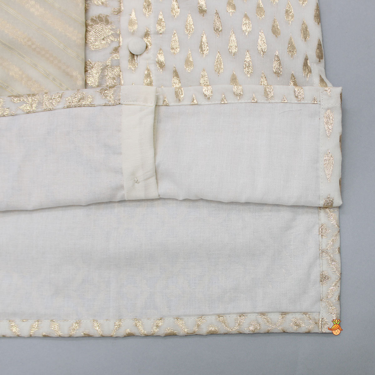 Pre Order: Patch Pocket Detail Chanderi Embroidered Cream Attached Flap Kurta And Pyjama