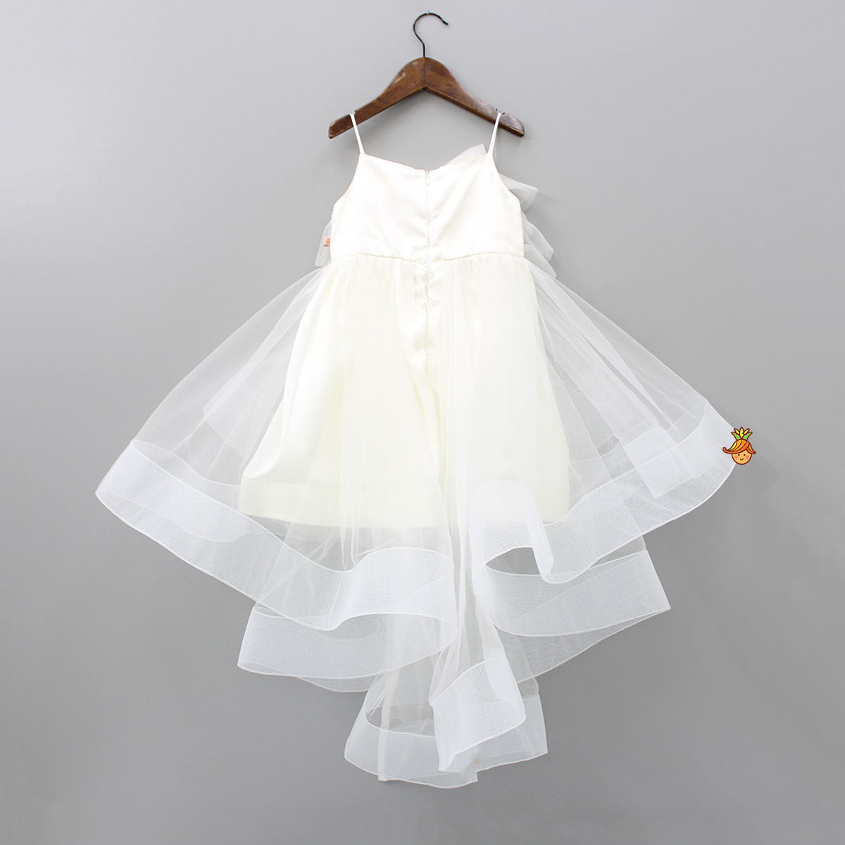 Pre Order: Stylish Off White Trail Dress With Bowie Pearl String Hair Clip