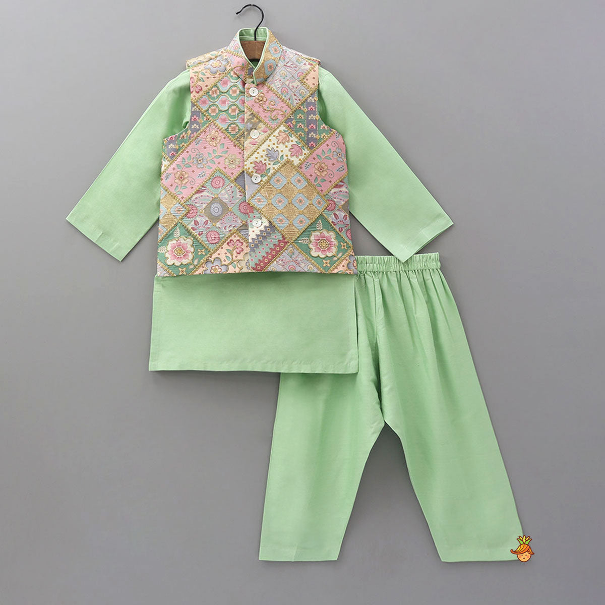 Pre Order: Green Kurta With Cotton Silk Embroidered Jacket And Pyjama