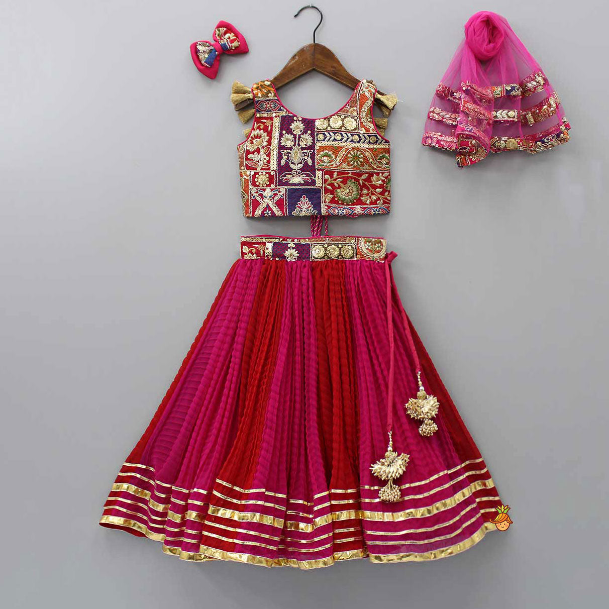 Pre Order: Beautiful Heavy Thread Embroidered Top With Dual Toned Lehenga And Dupatta With Hair Clip