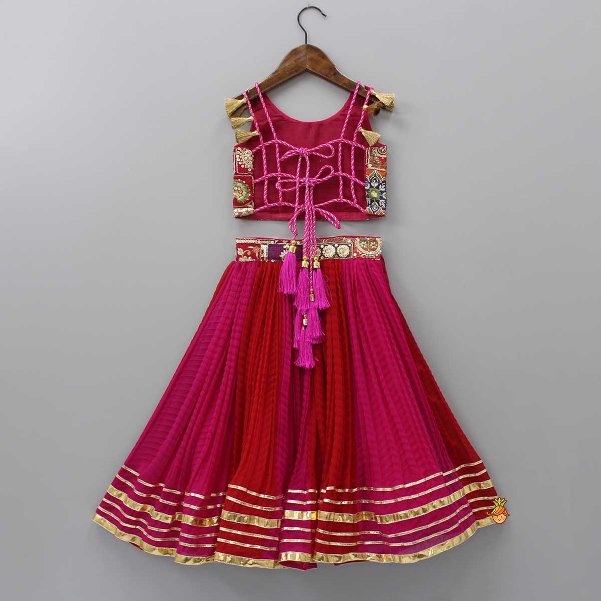 Pre Order: Beautiful Heavy Thread Embroidered Top With Dual Toned Lehenga And Dupatta With Hair Clip