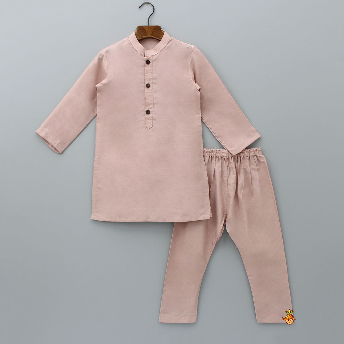 Pre Order: Peach Mandarin Collar Kurta With Pocket Detail Velvet Jacket And Pyjama