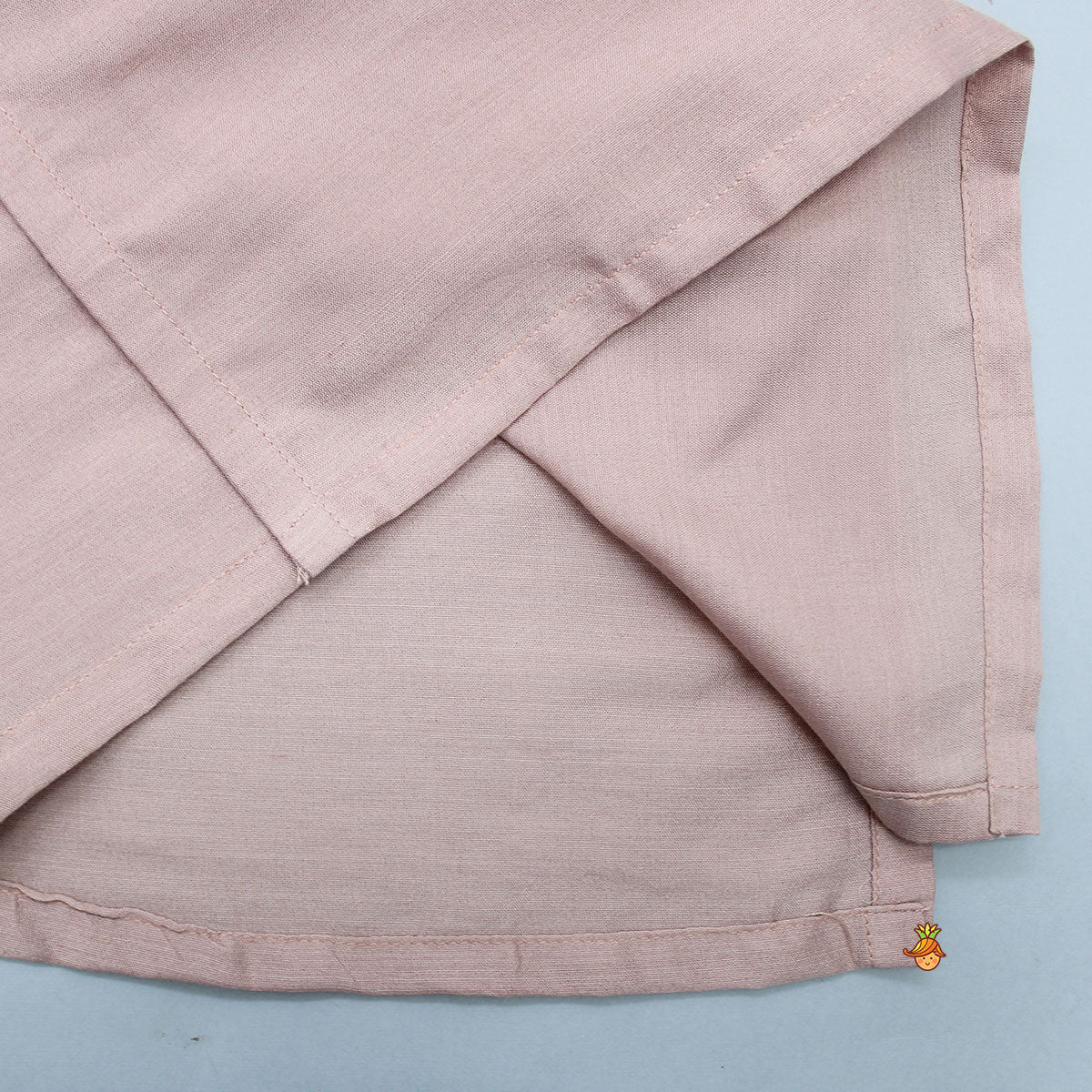 Pre Order: Peach Mandarin Collar Kurta With Pocket Detail Velvet Jacket And Pyjama