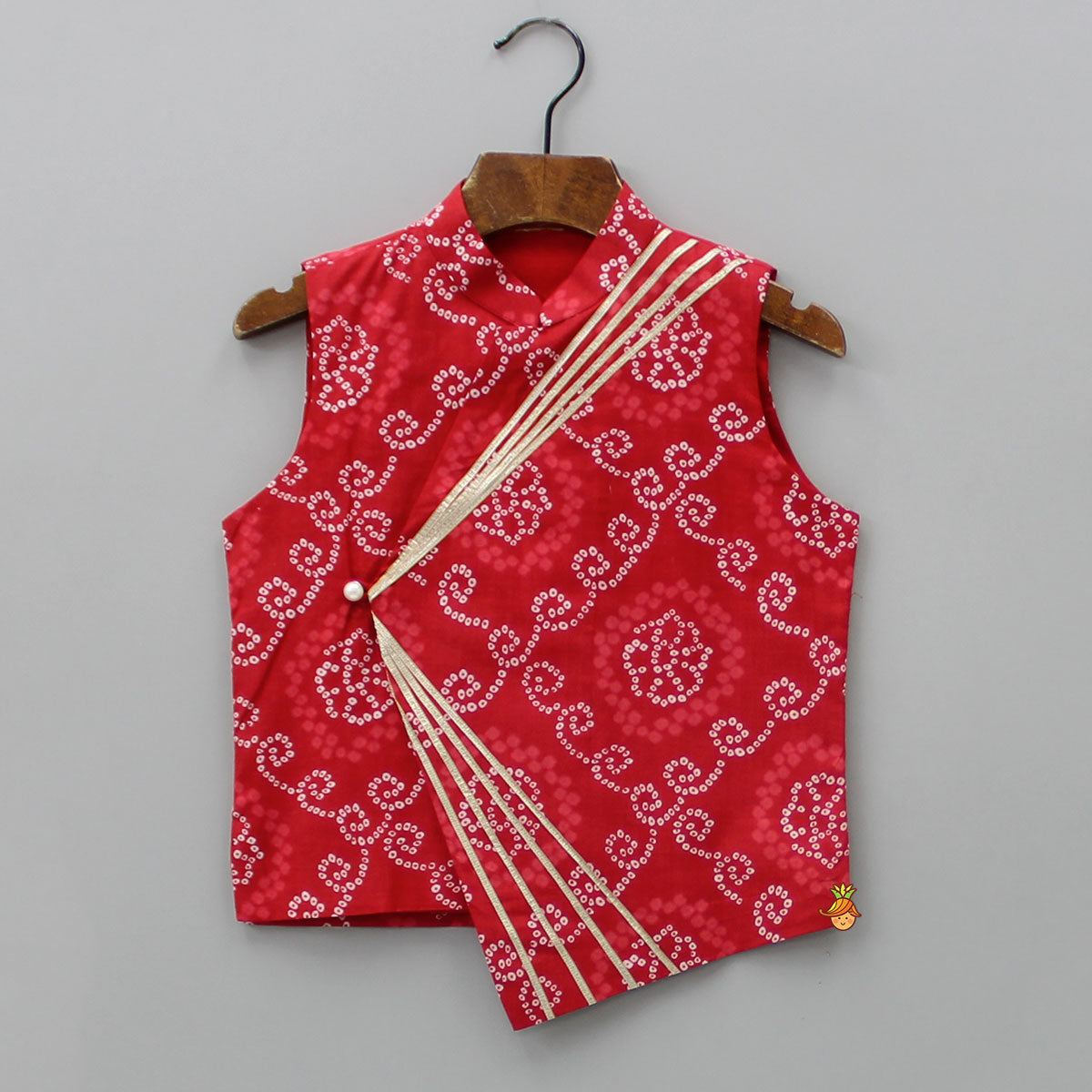 Pre Order: Kurta With Bandhani Printed Red Jacket And Leheriya Dhoti