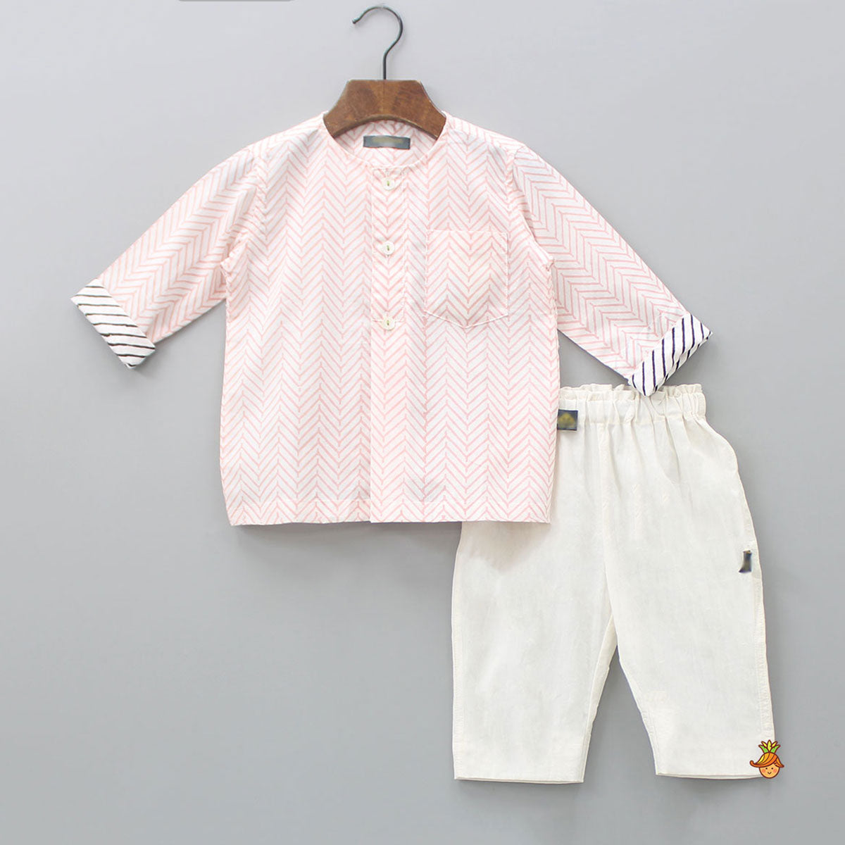 Patch Pocket Peach Printed Kurta And Pyjama