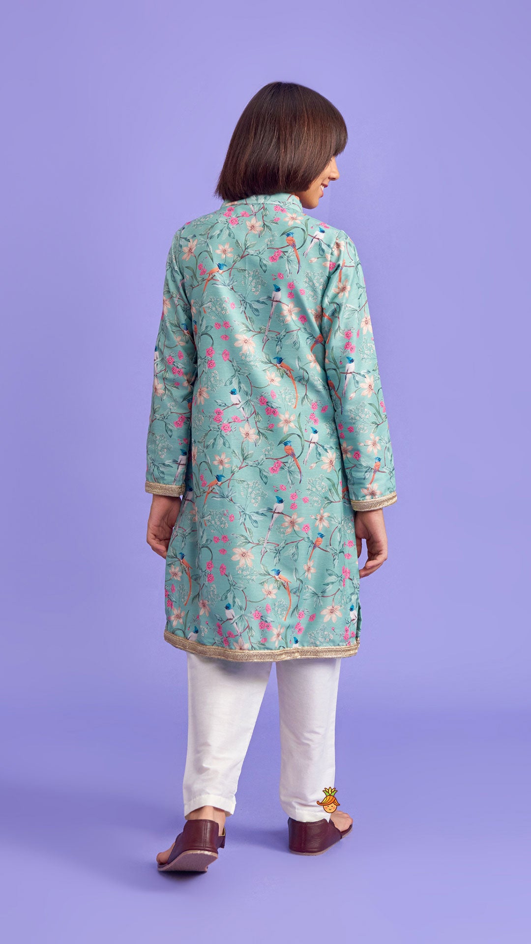 Pre Order: Flap Green Ethnic Kurta And Off White Pyjama