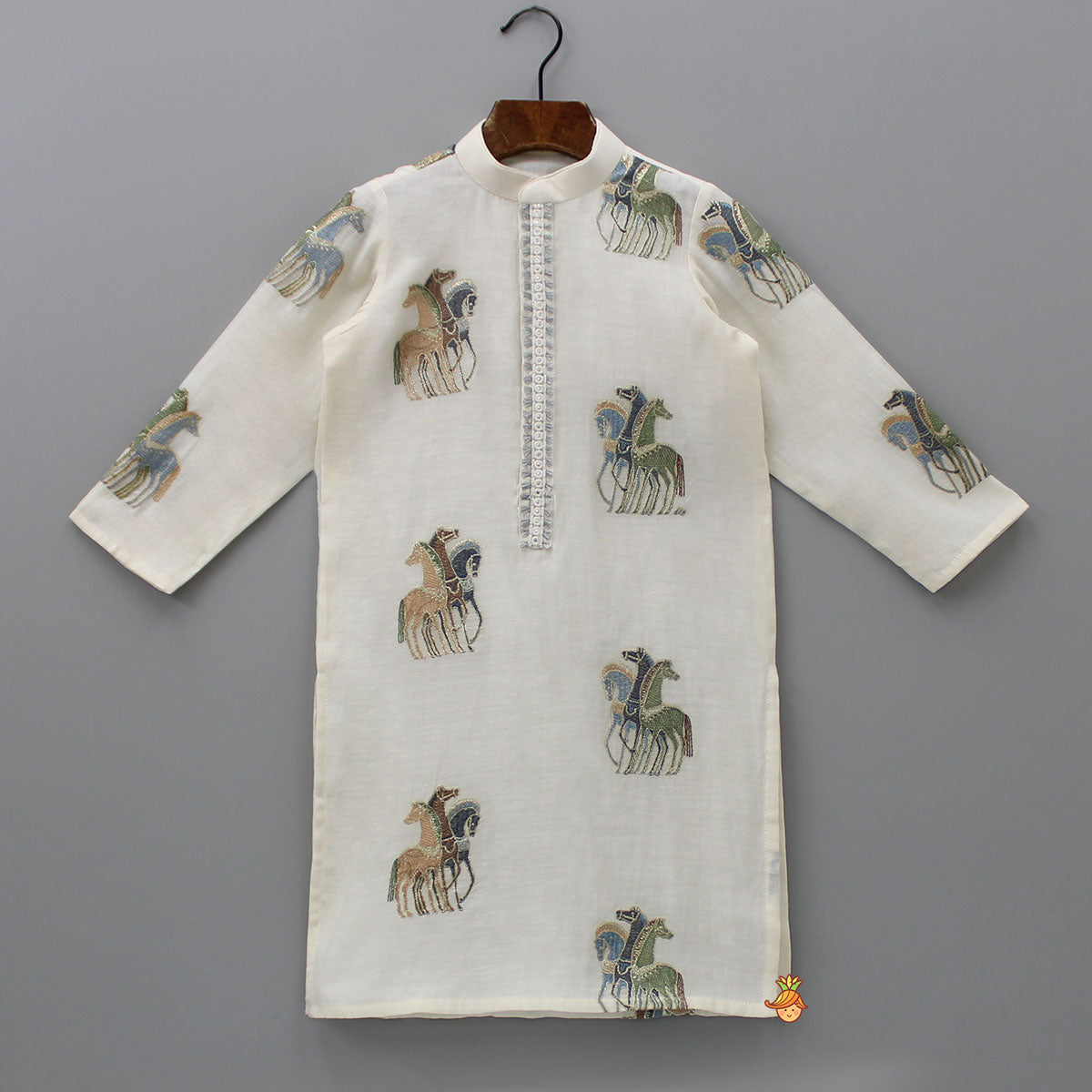 Pre Order: Animal Embroidered Off White Kurta And Pyjama