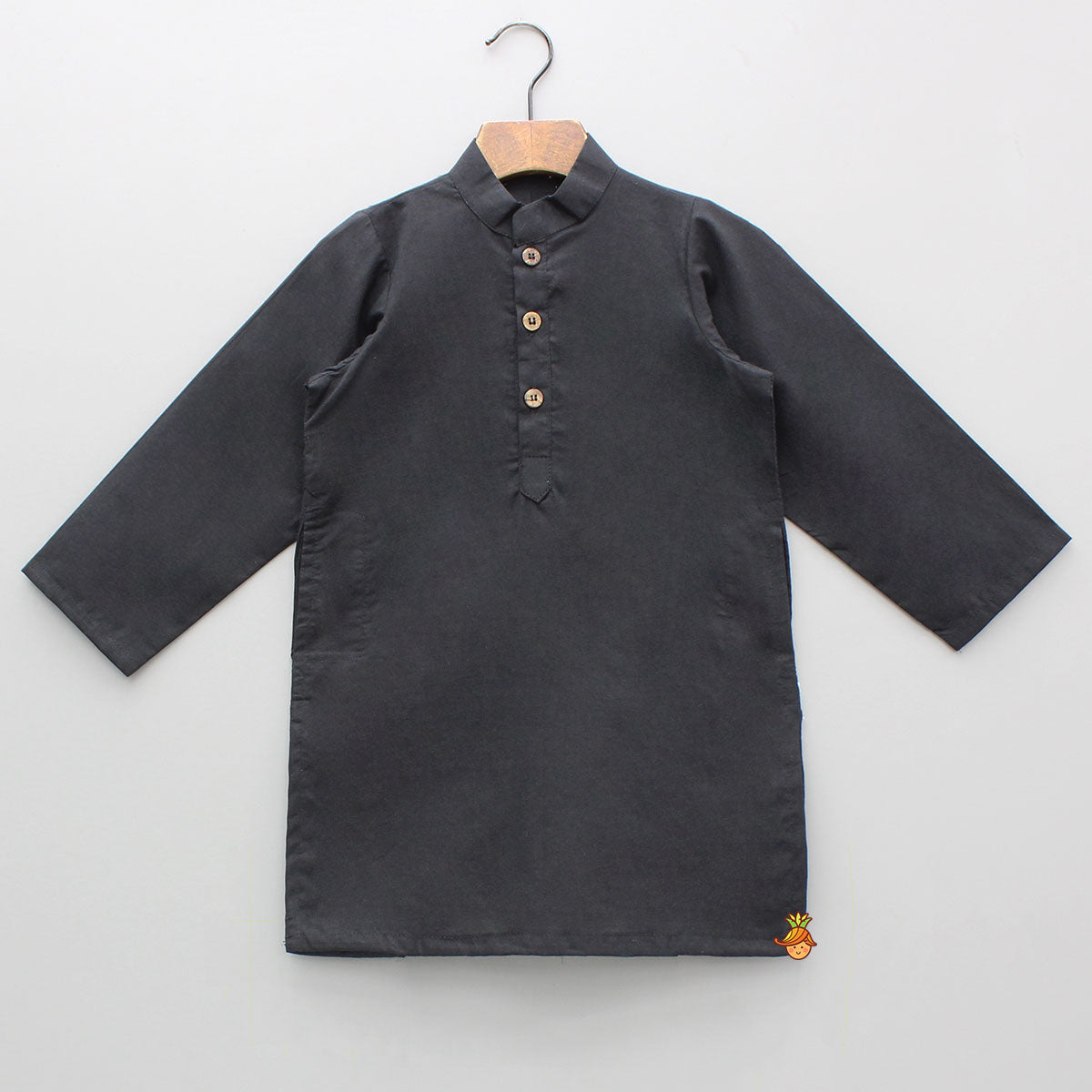 Pre Order: Pockets Detail Black Kurta With Printed Jacket And Pyjama