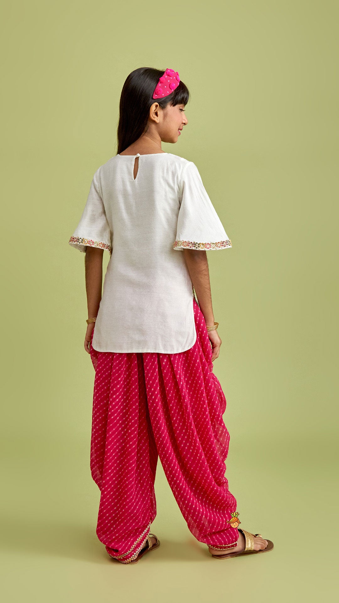 Pre Order: Off White Kurti And Leheriya Printed Pink Dhoti