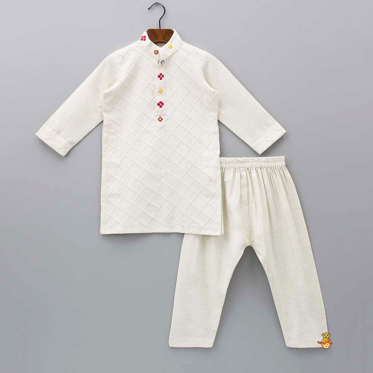 Pre Order: Off White Pintuck Embroidered Kurta With Pyjama