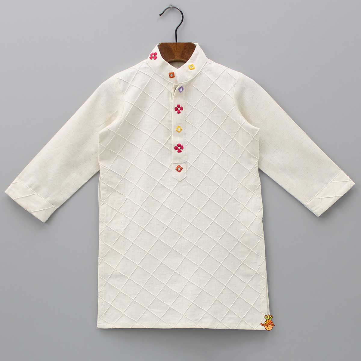 Pre Order: Off White Pintuck Embroidered Kurta With Pyjama