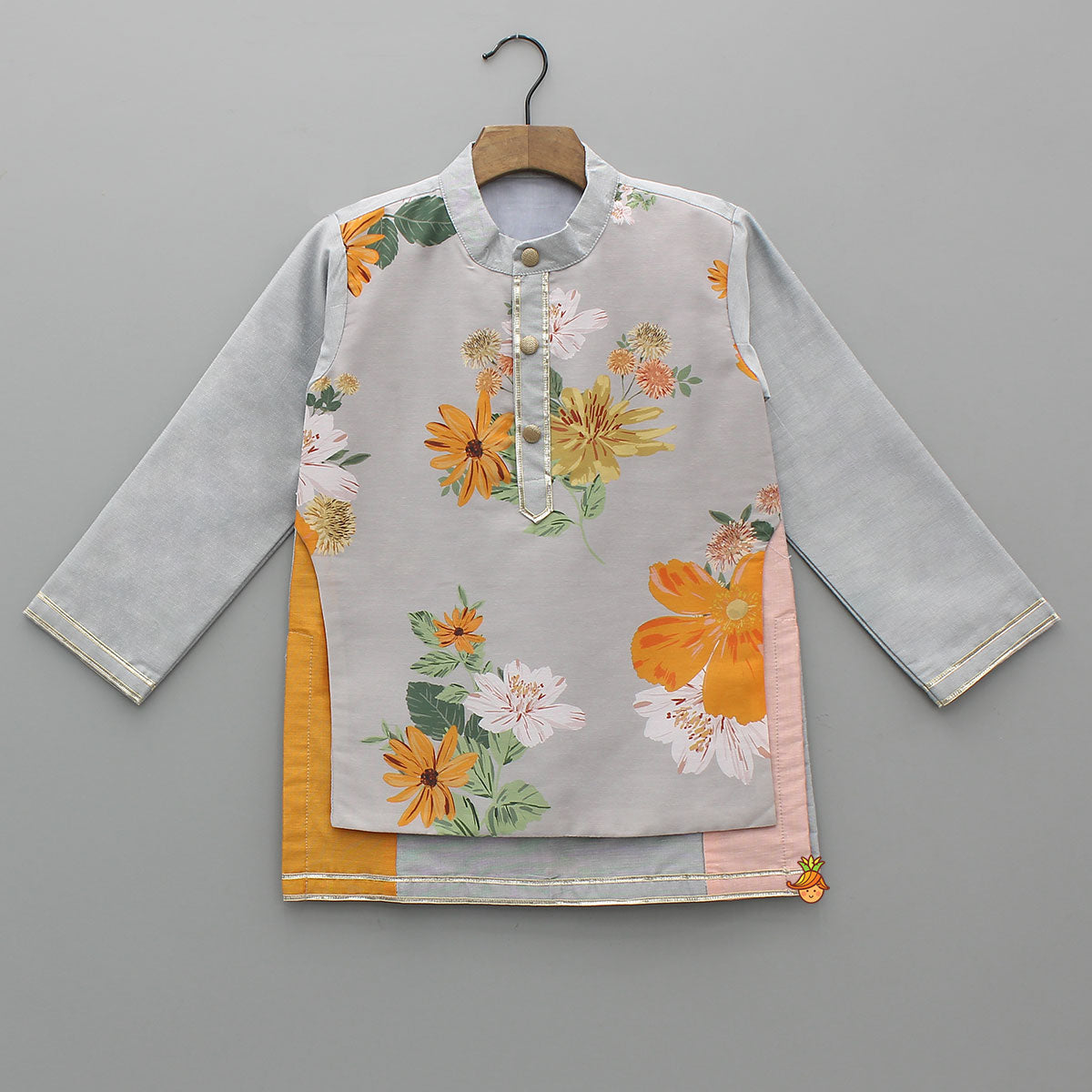 Pre Order: Foral Printed Attached Flap Colour Block Kurta With Pyjama