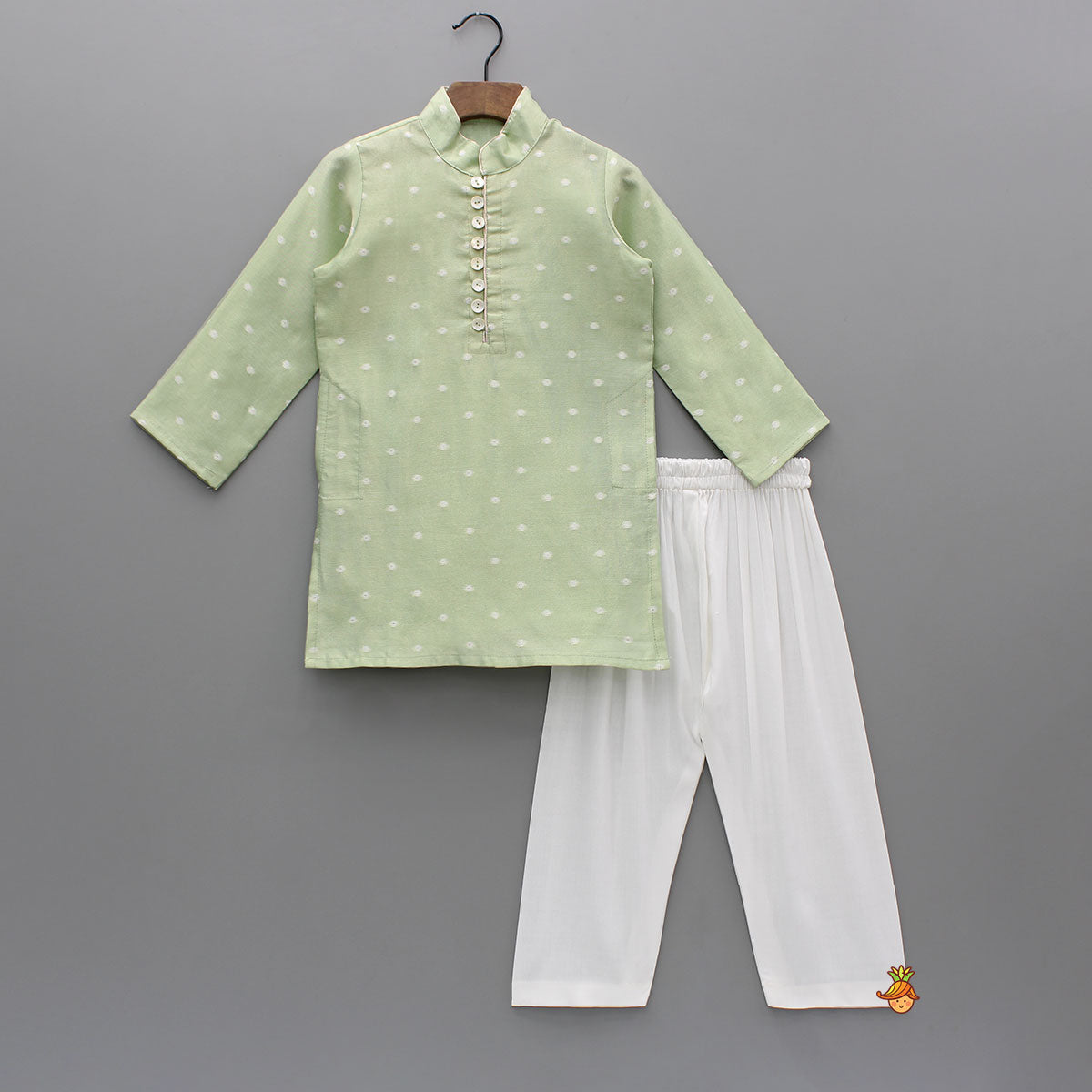 Pre Order: Butti Work Kurta And Pyjama
