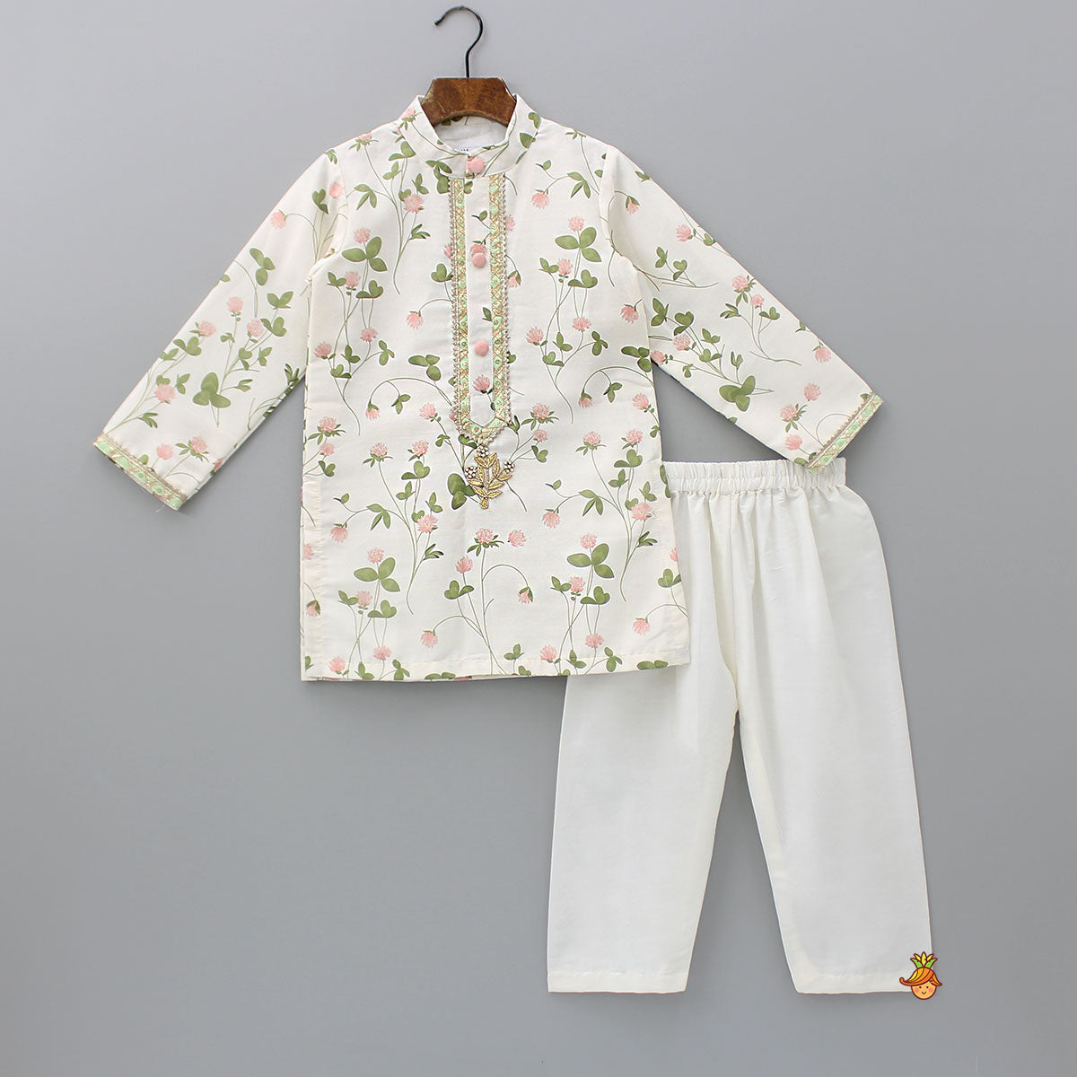 Pre Order: Floral Printed Kurta With Off White Pyjama