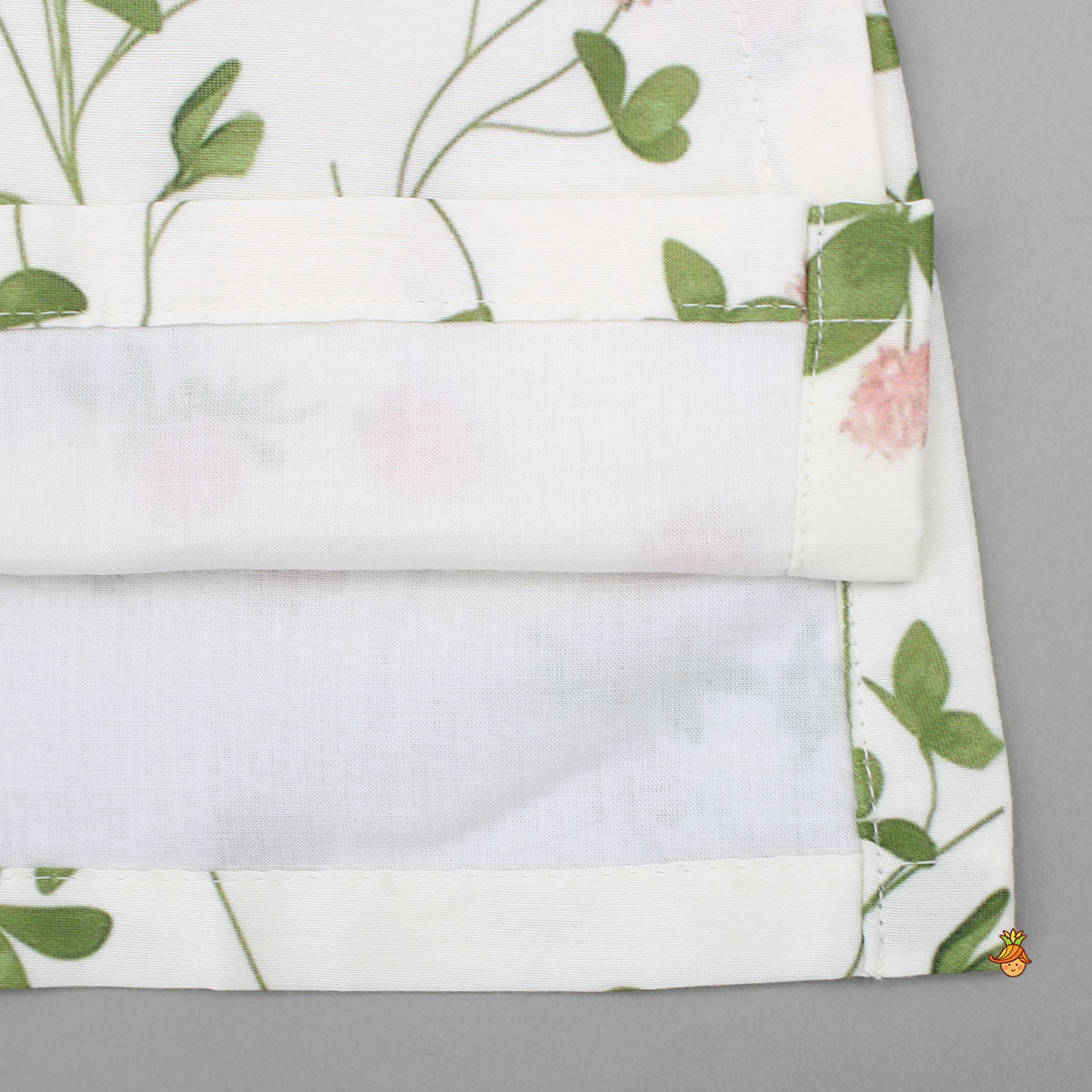Pre Order: Floral Printed Kurta With Off White Pyjama