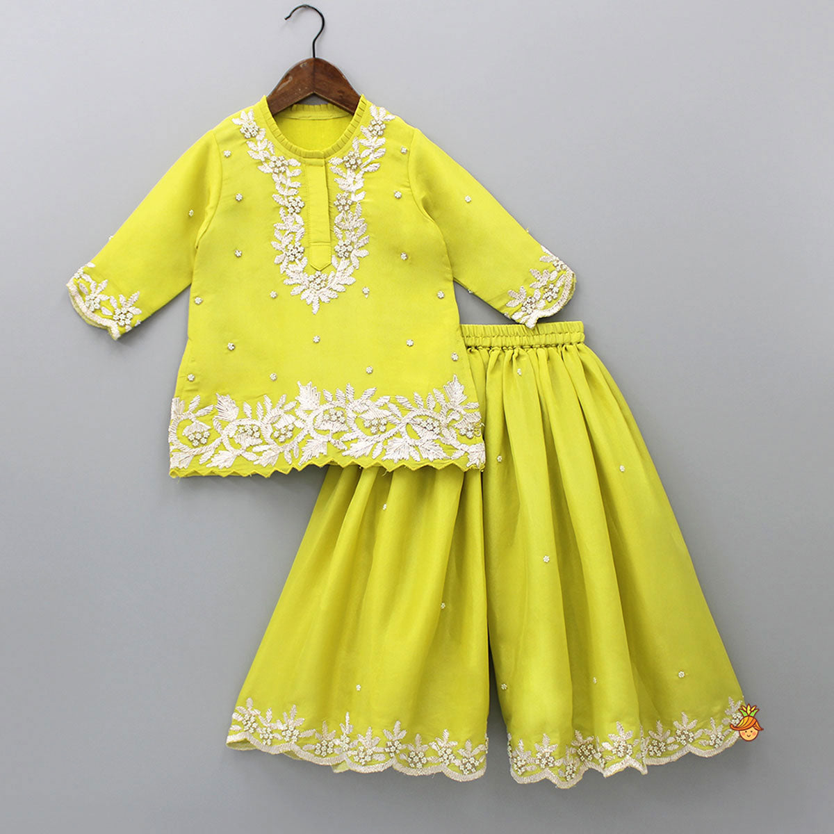 Pre Order: Green Embroidered Kurti With Flared Palazzo