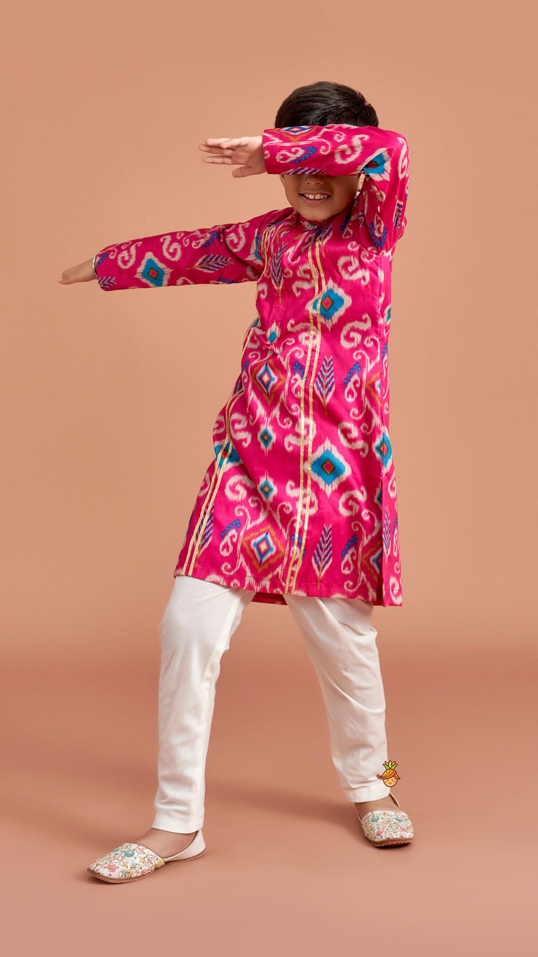 Pre Order: Ikat Printed Pink Kurta With Churidar