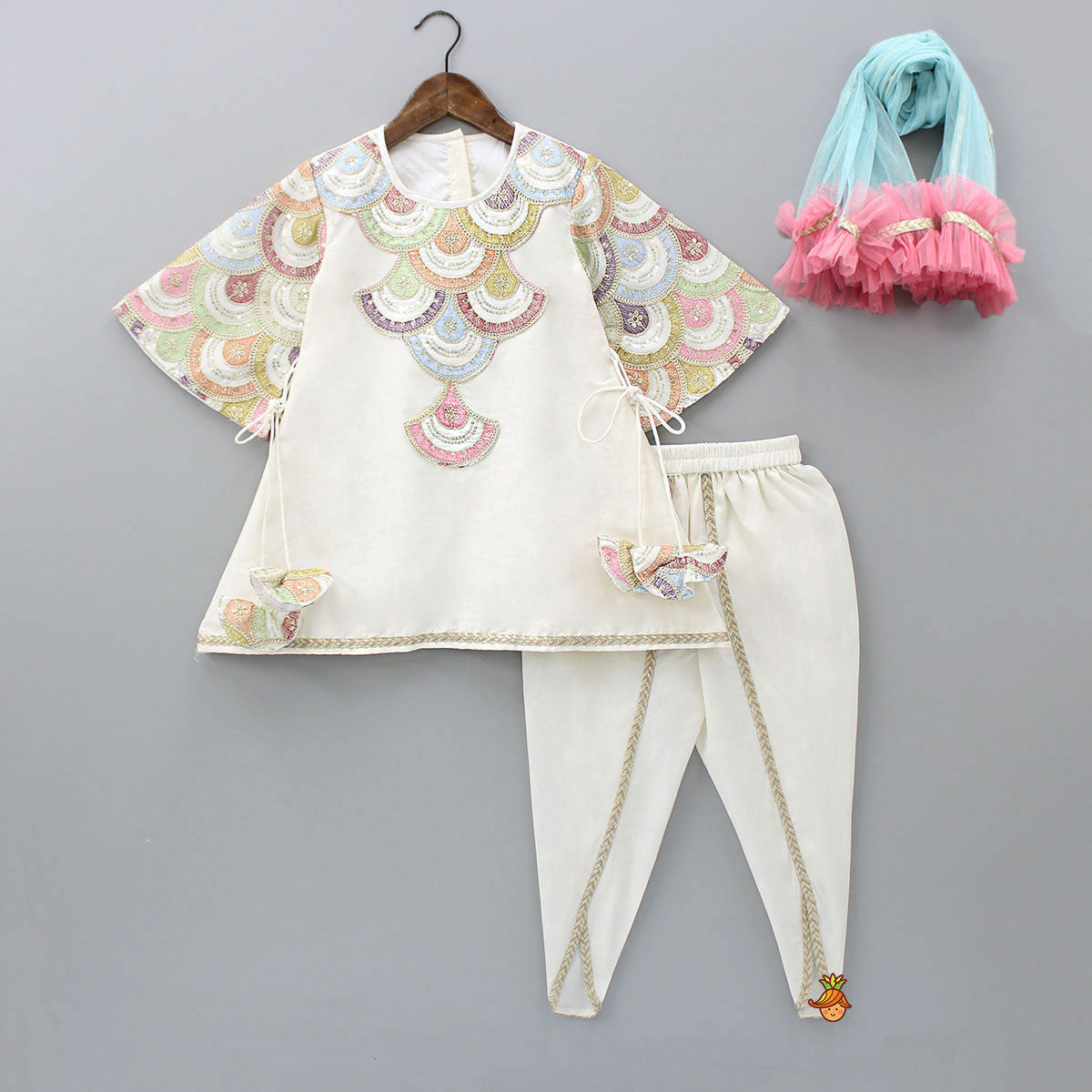 Pre Order: Embroidered Kurti And Tulip Dhoti With Net Dupatta