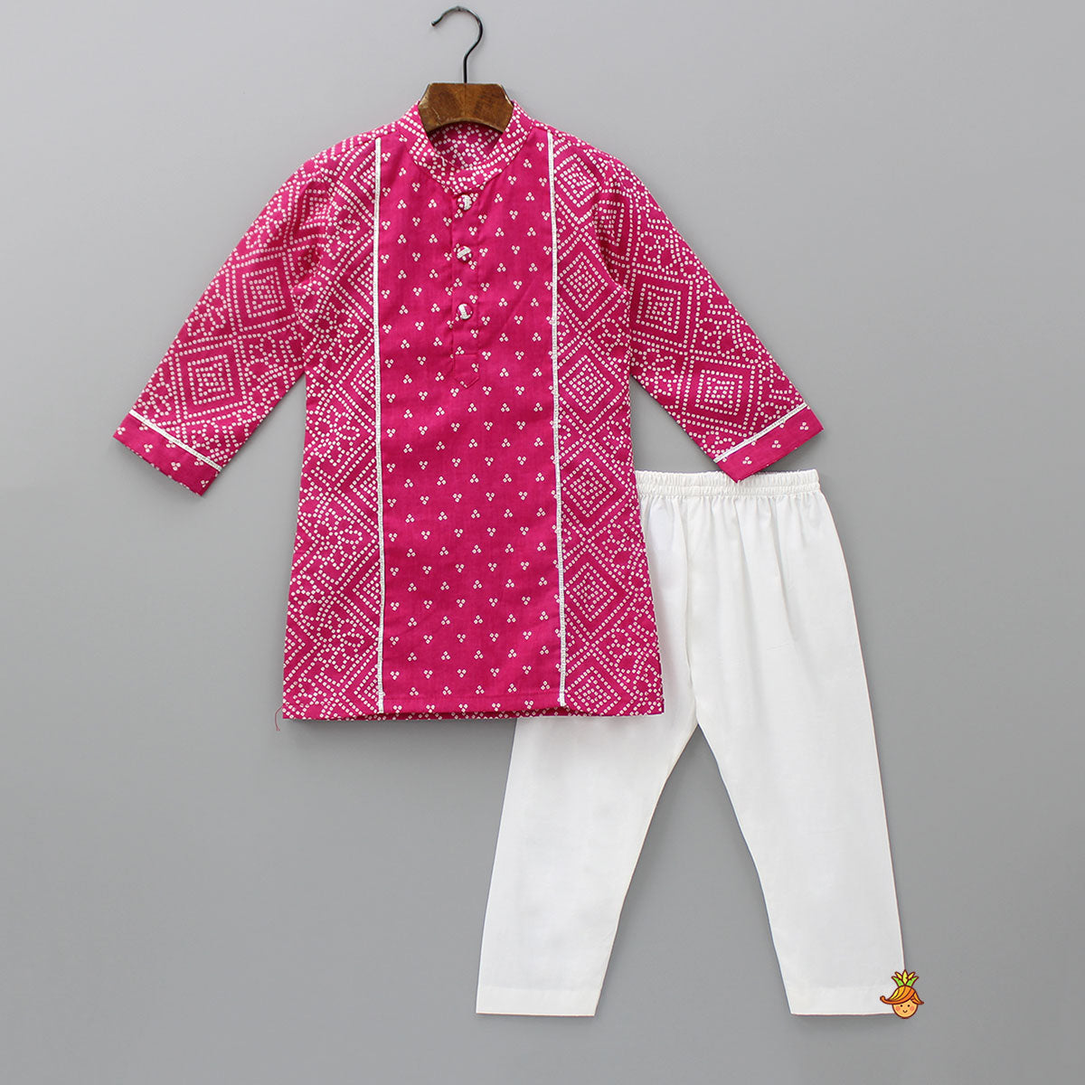 Pre Order: Pink Bandhani Printed Kurta And Pyjama