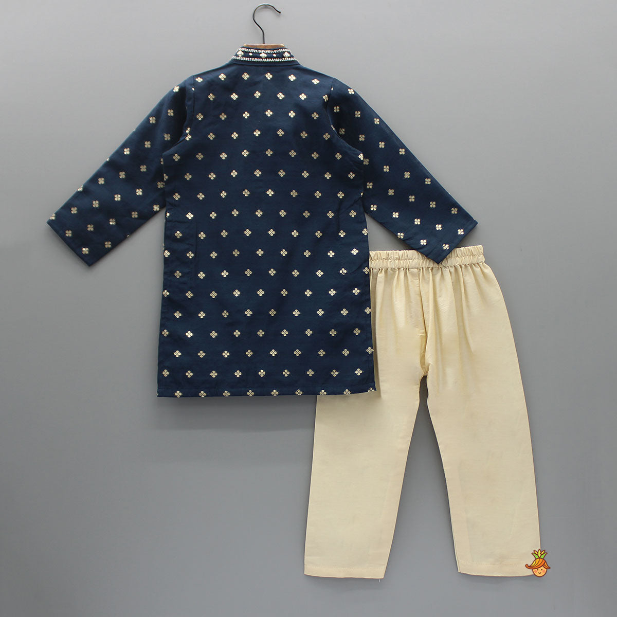 Pre Order: Chanderi Embroidered Blue Kurta And Pyjama