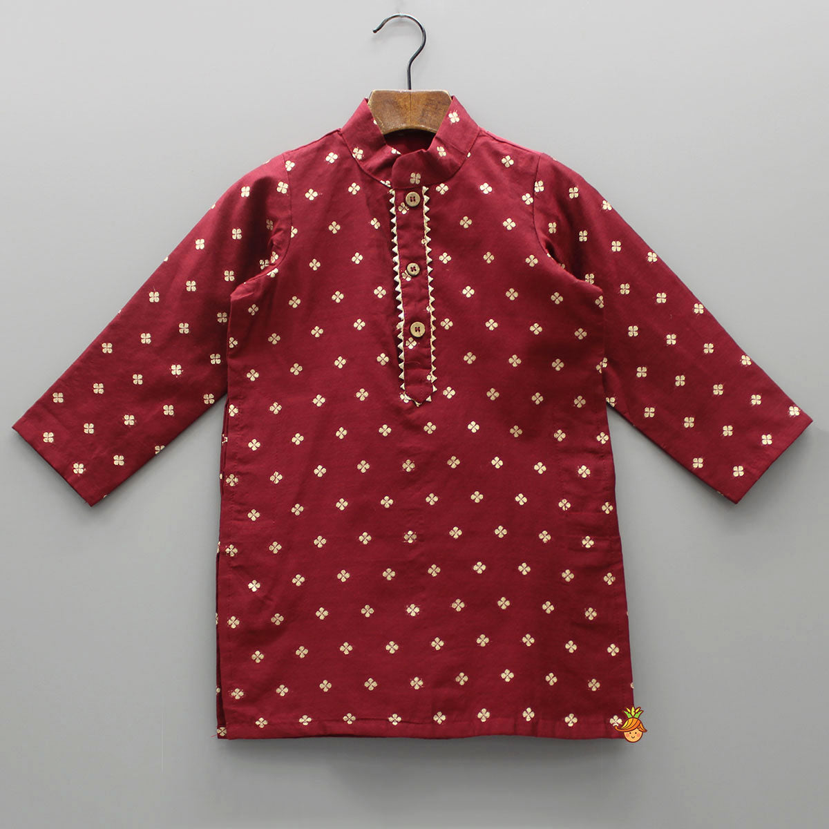 Pre Order: Chanderi Embroidered Maroon Kurta And Pyjama