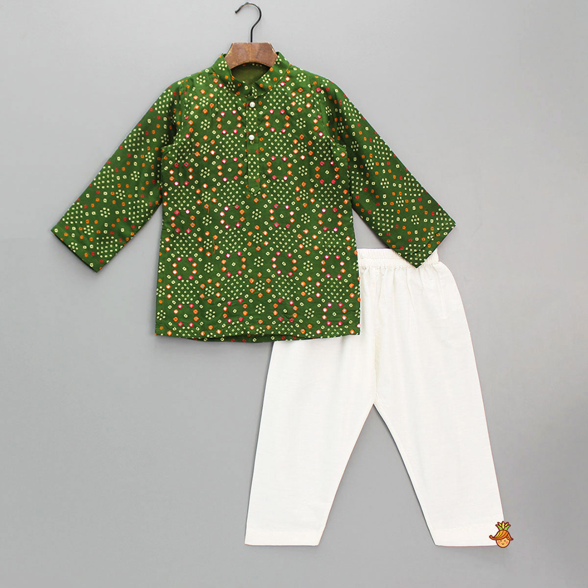 Pre Order: Bandhani Printed Green Kurta And Pyjama