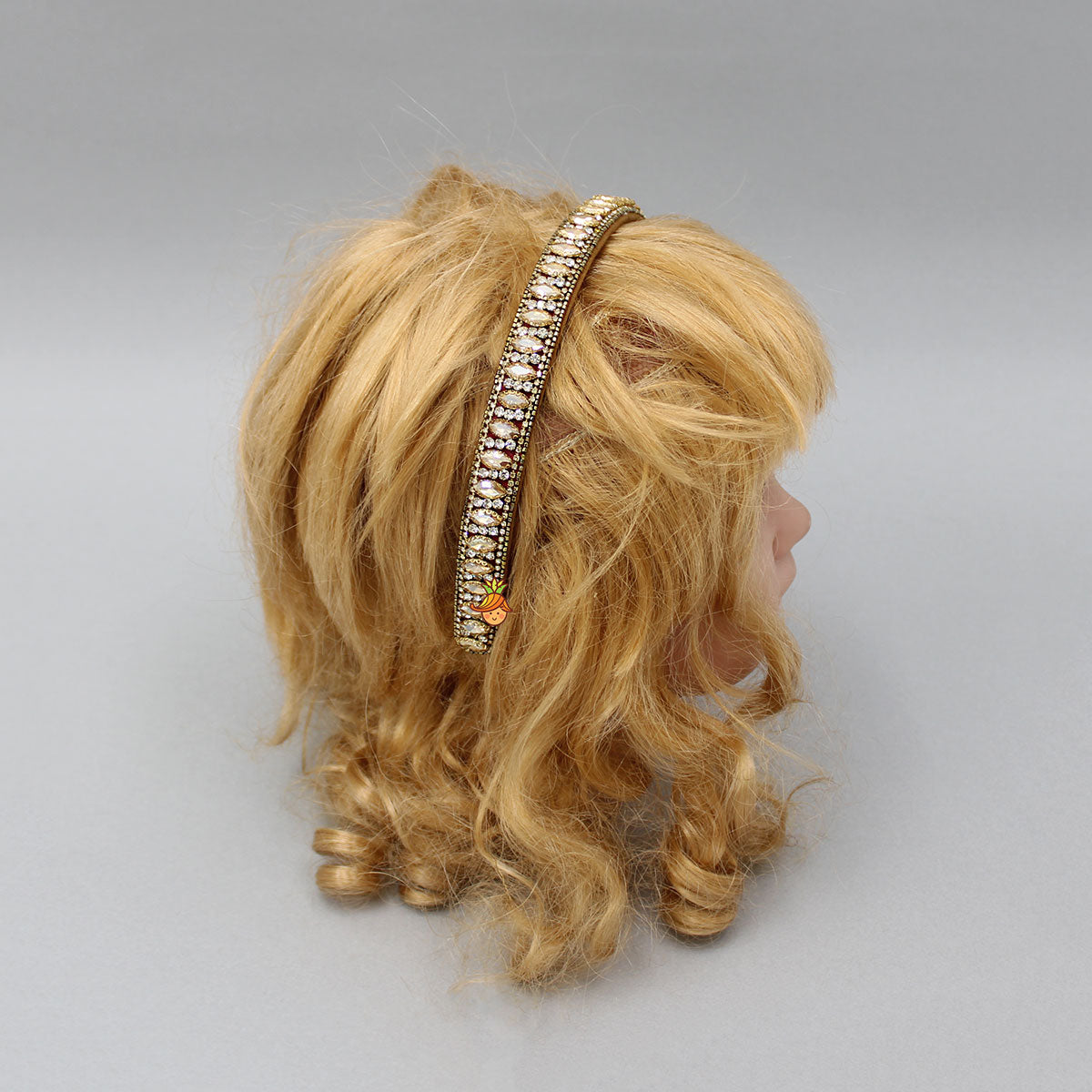 Artificial Stones And Cut Dana Embroidered Brown Hairband