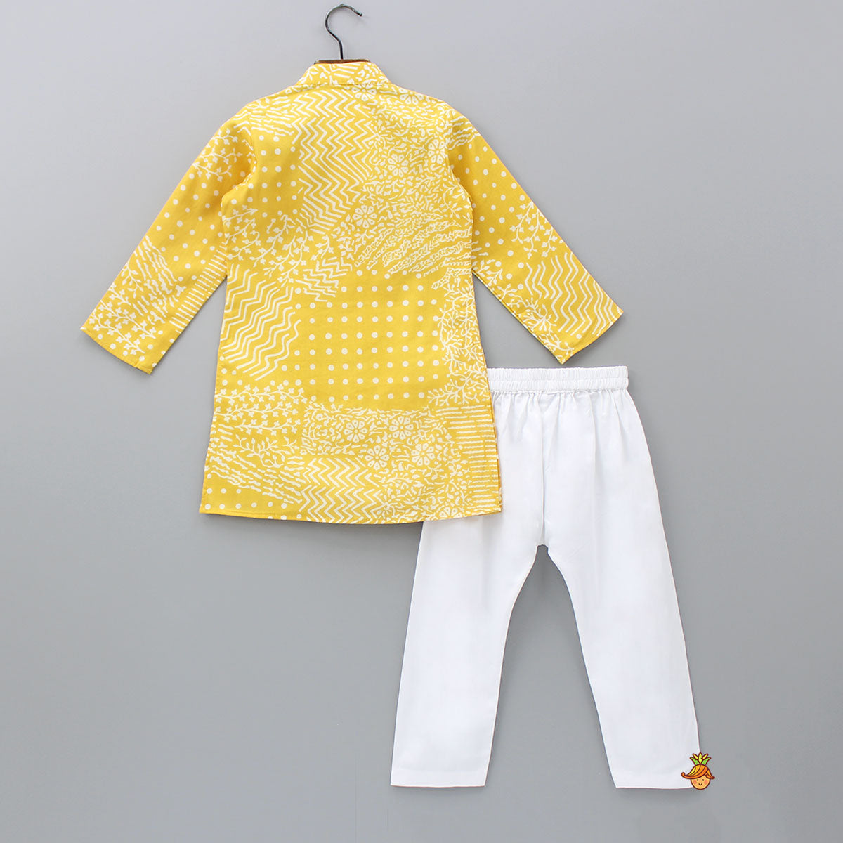 Pre Order: Yellow Printed Kurta And Pyjama