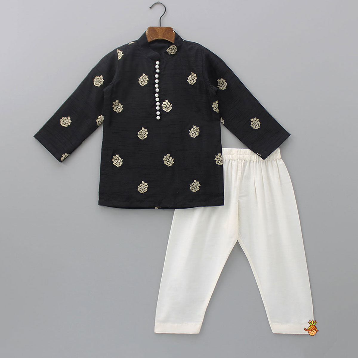 Pre Order: Black Embroidered Kurta With Pyjama