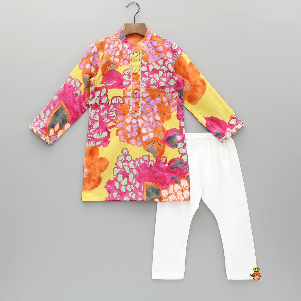 Pre Order: Floral Printed Multicoloured Kurta With Pyjama