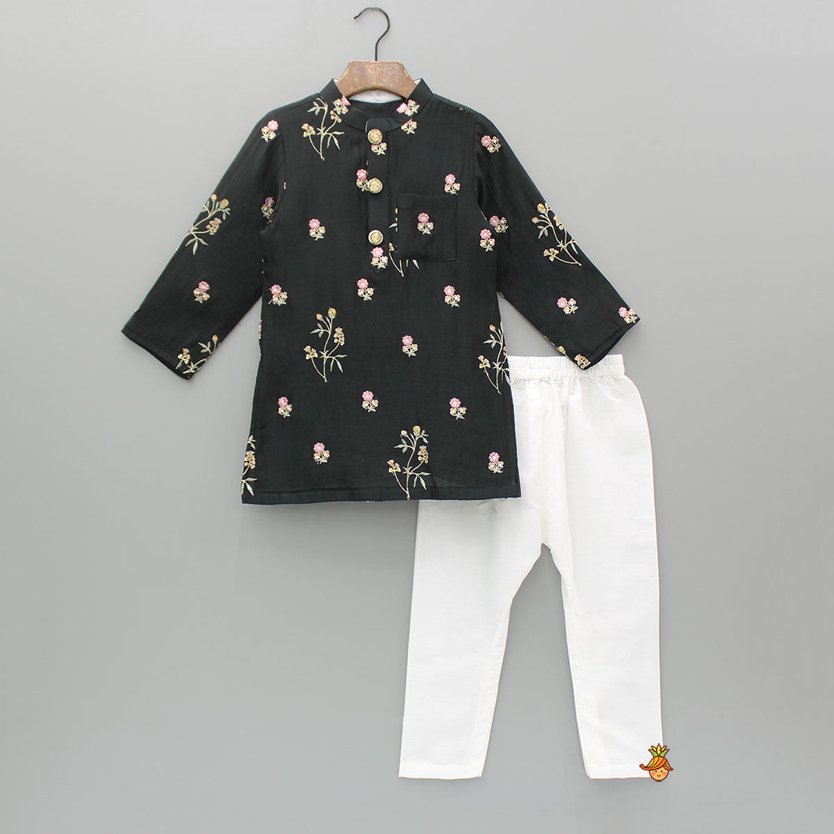 Pre Order: Floral Embroidered Black Kurta And Pyjama