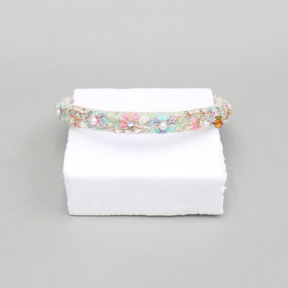 Thread Floral Embroidered Hairband