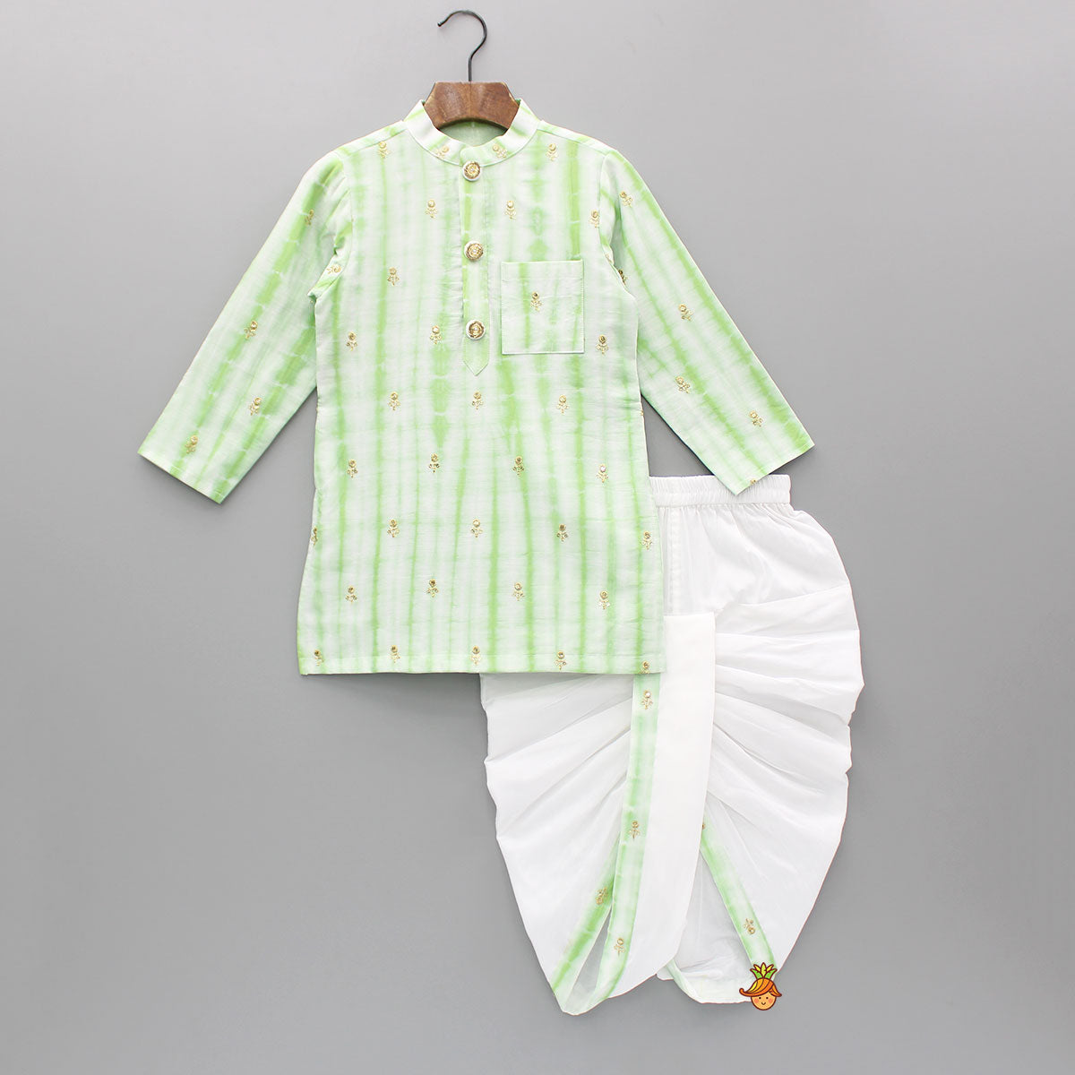 Pre Order: Green Printed Embroidered Kurta With Dhoti