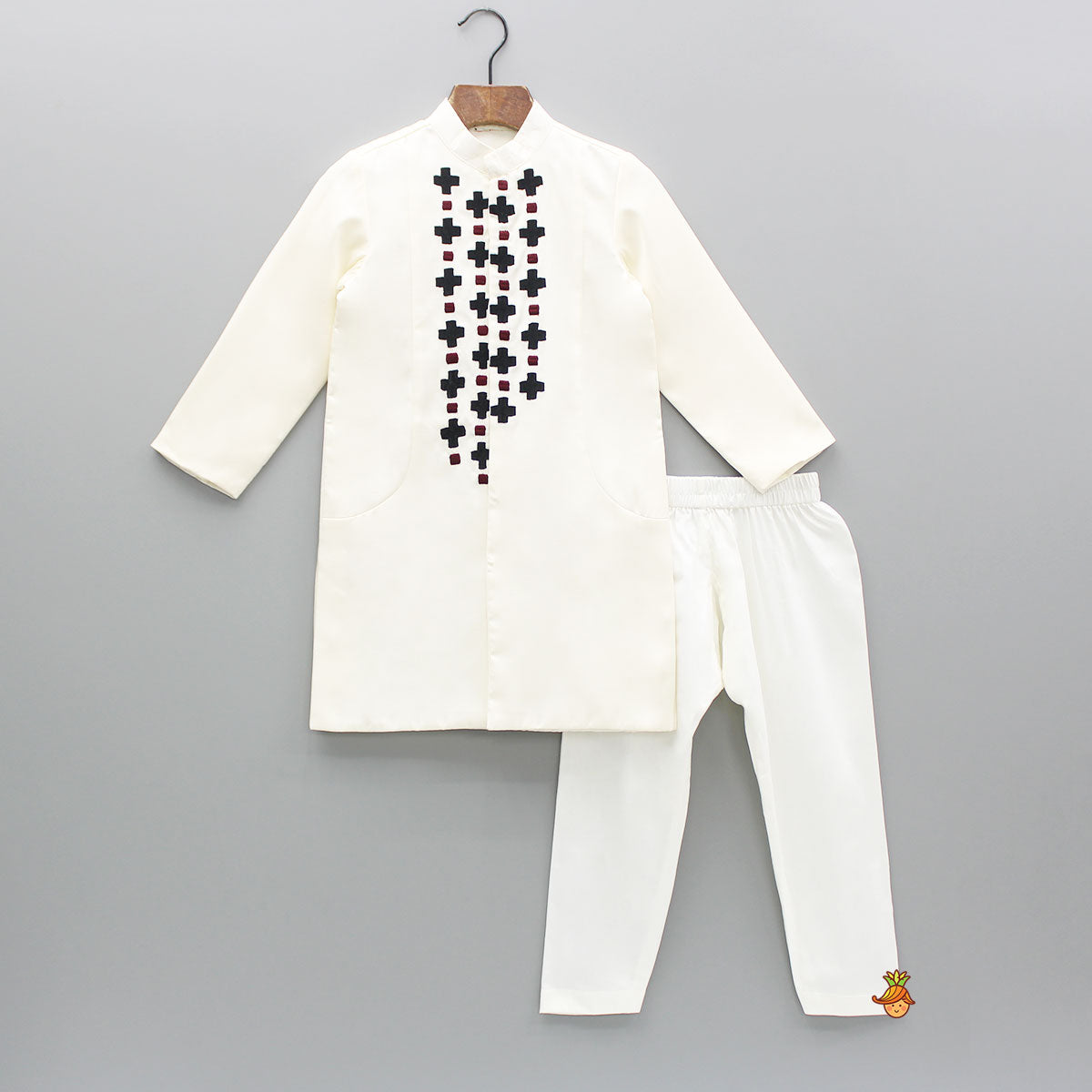 Pre Order: Off White Embroidered Sherwani With Pyjama