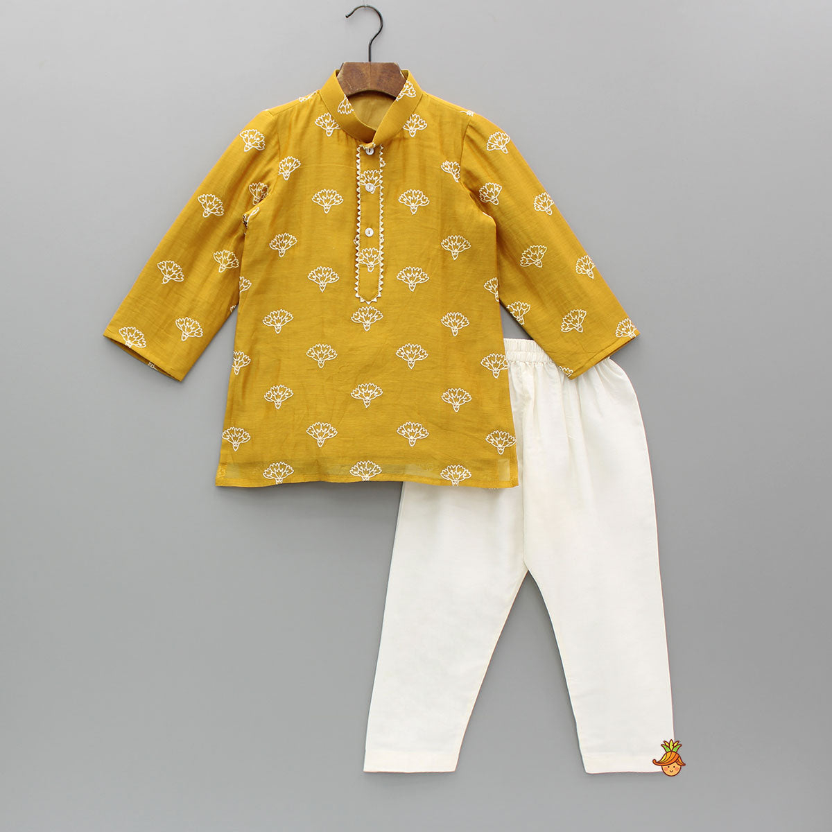 Pre Order: Chanderi Embroidered Mustard Kurta And Pyjama