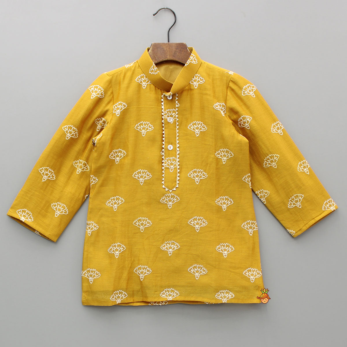 Pre Order: Chanderi Embroidered Mustard Kurta And Pyjama