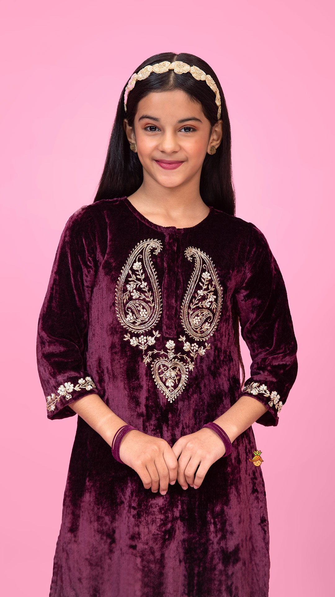 Pre Order: Velvet Zardozi Embroidered Kurti And Pant