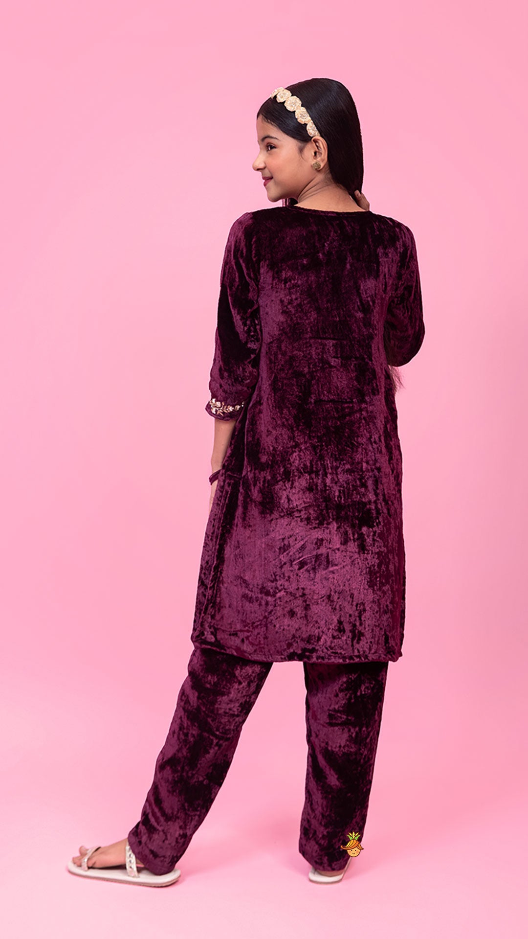 Pre Order: Velvet Zardozi Embroidered Kurti And Pant