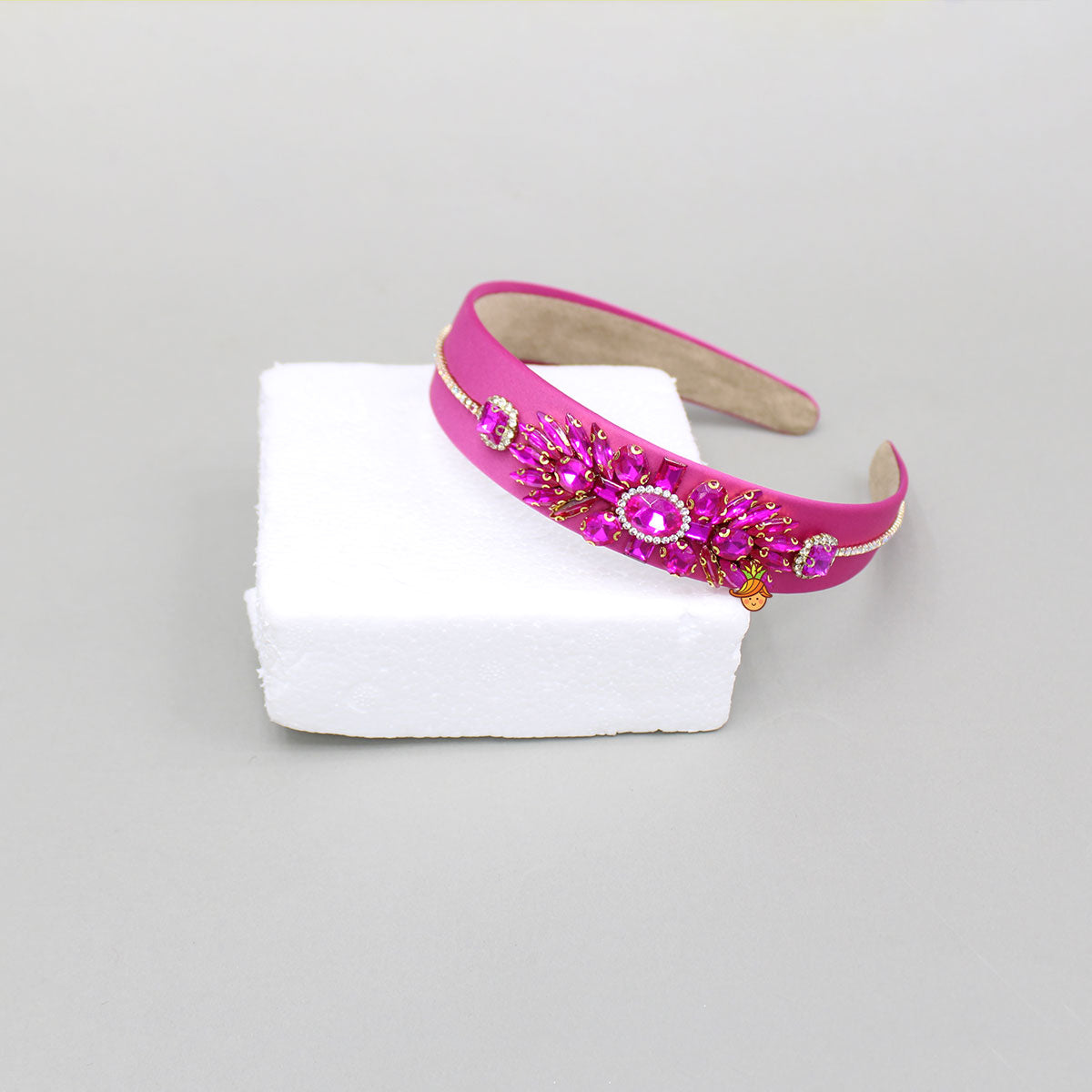 Artificial Stones Embellished Pink Hairband